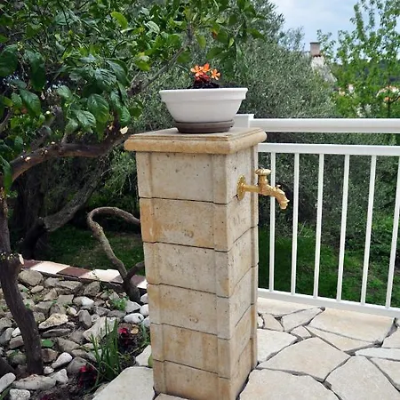 Pensión Rose On The Island Of Rab Banjol