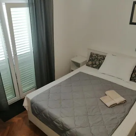 Rose On The Island Of Rab Pensjonat 4*
